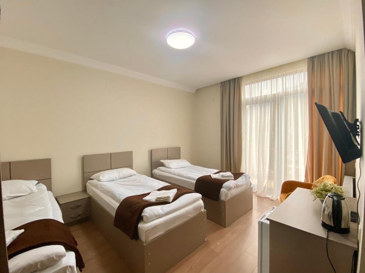 Cliff House Hotel Kasbegi Buitenkant foto