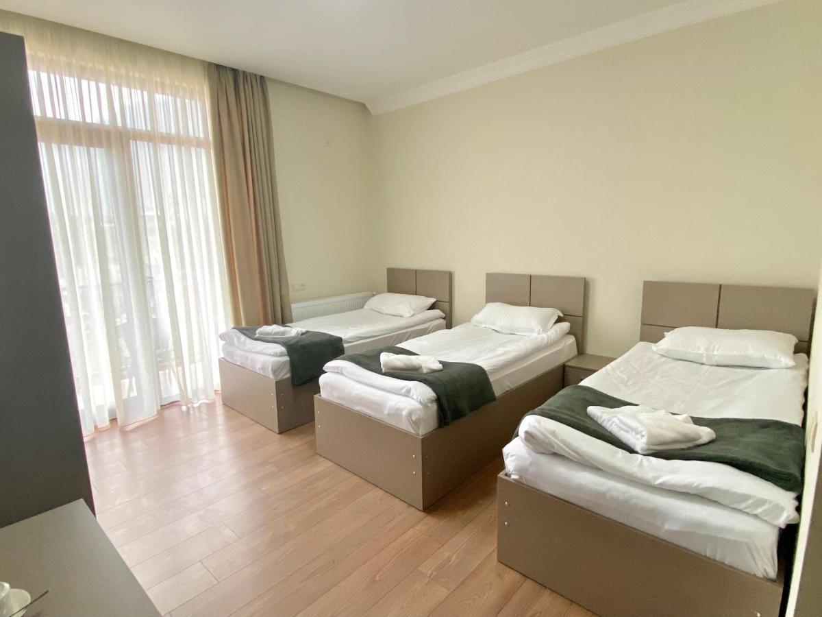 Cliff House Hotel Kasbegi Buitenkant foto