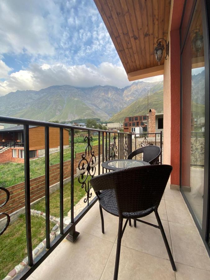 Cliff House Hotel Kasbegi Buitenkant foto